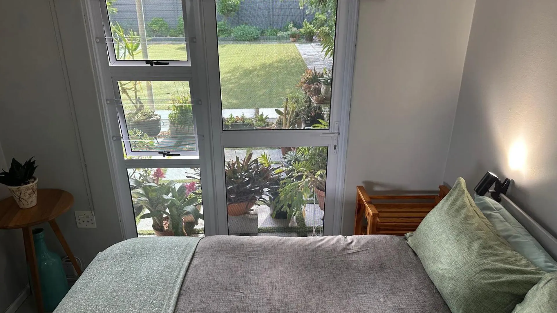 Cozy And Convenient Daire Cape Town